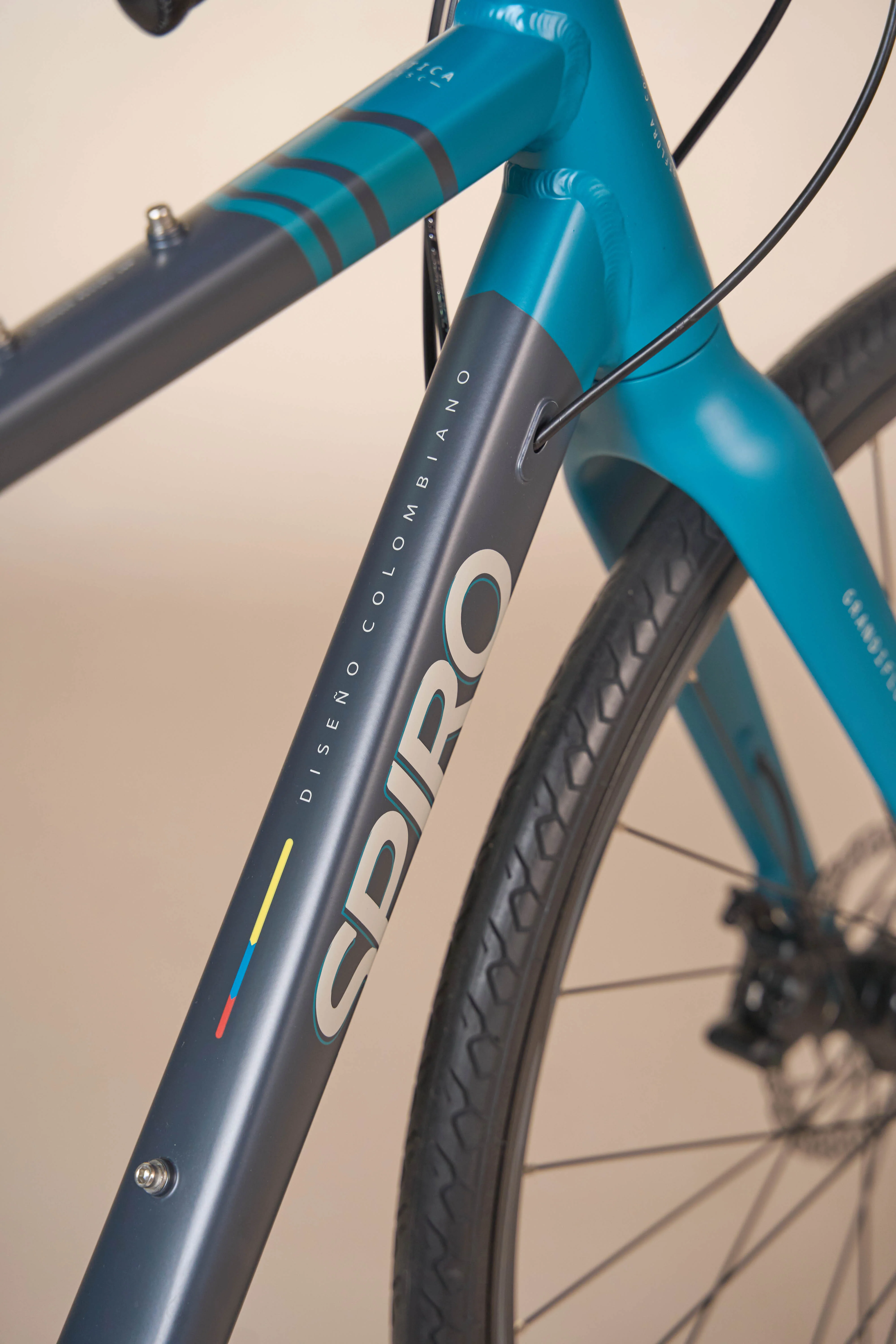 Bicicleta de ruta MÍTICA en aluminio 2x9 vel. - Image 12