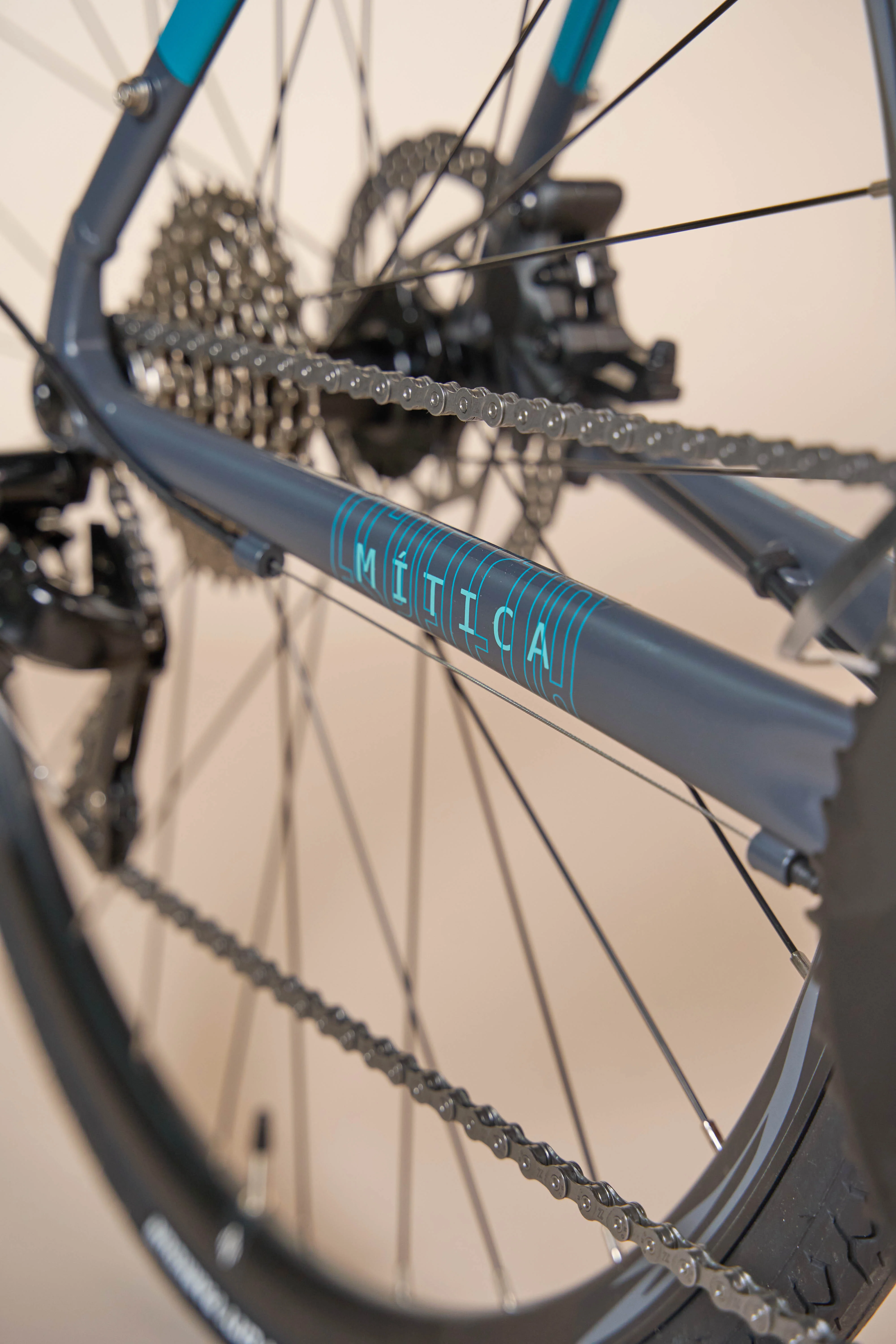 Bicicleta de ruta MÍTICA en aluminio 2x9 vel. - Image 17