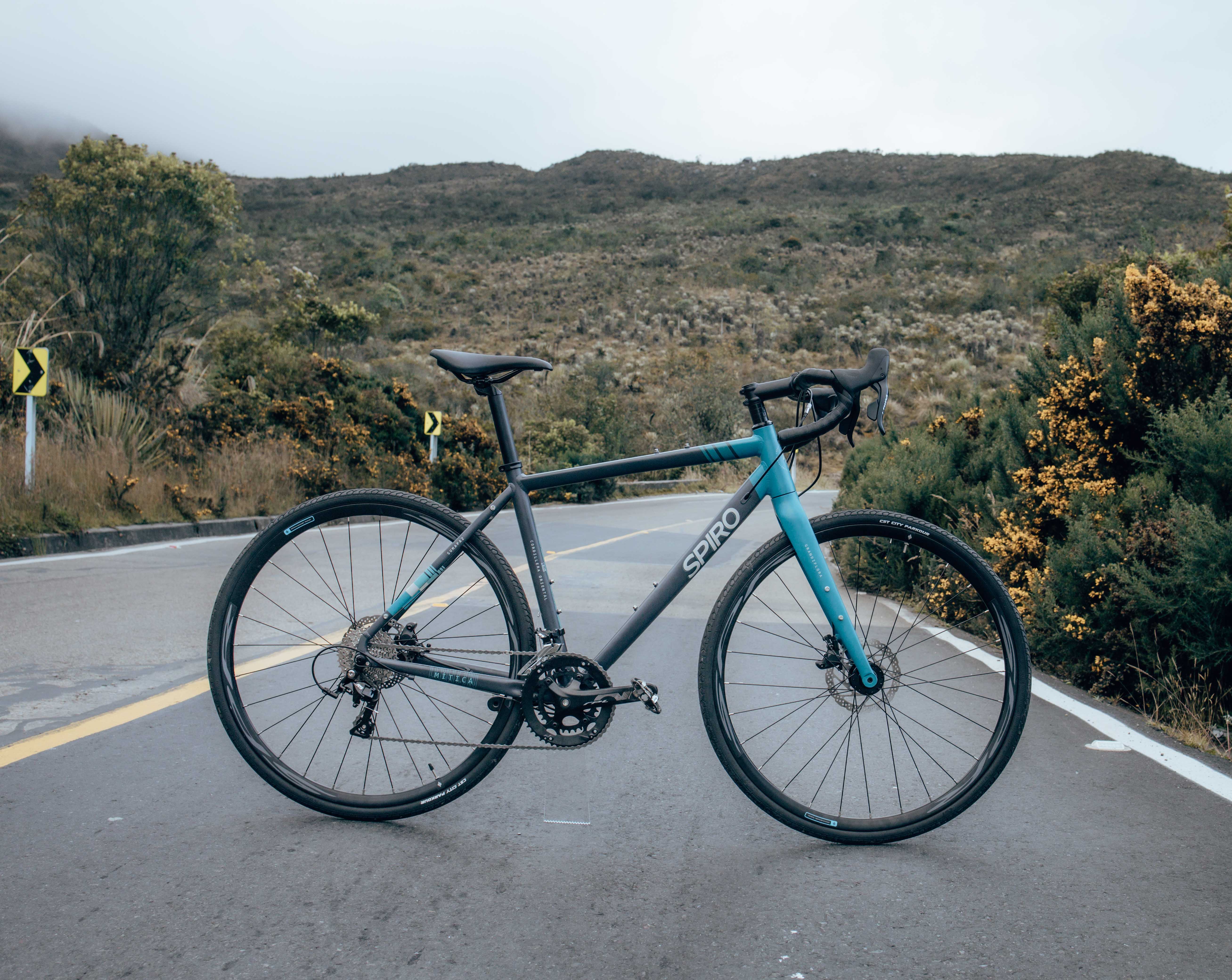 Bicicleta de ruta MÍTICA en aluminio 2x9 vel. - Image 4