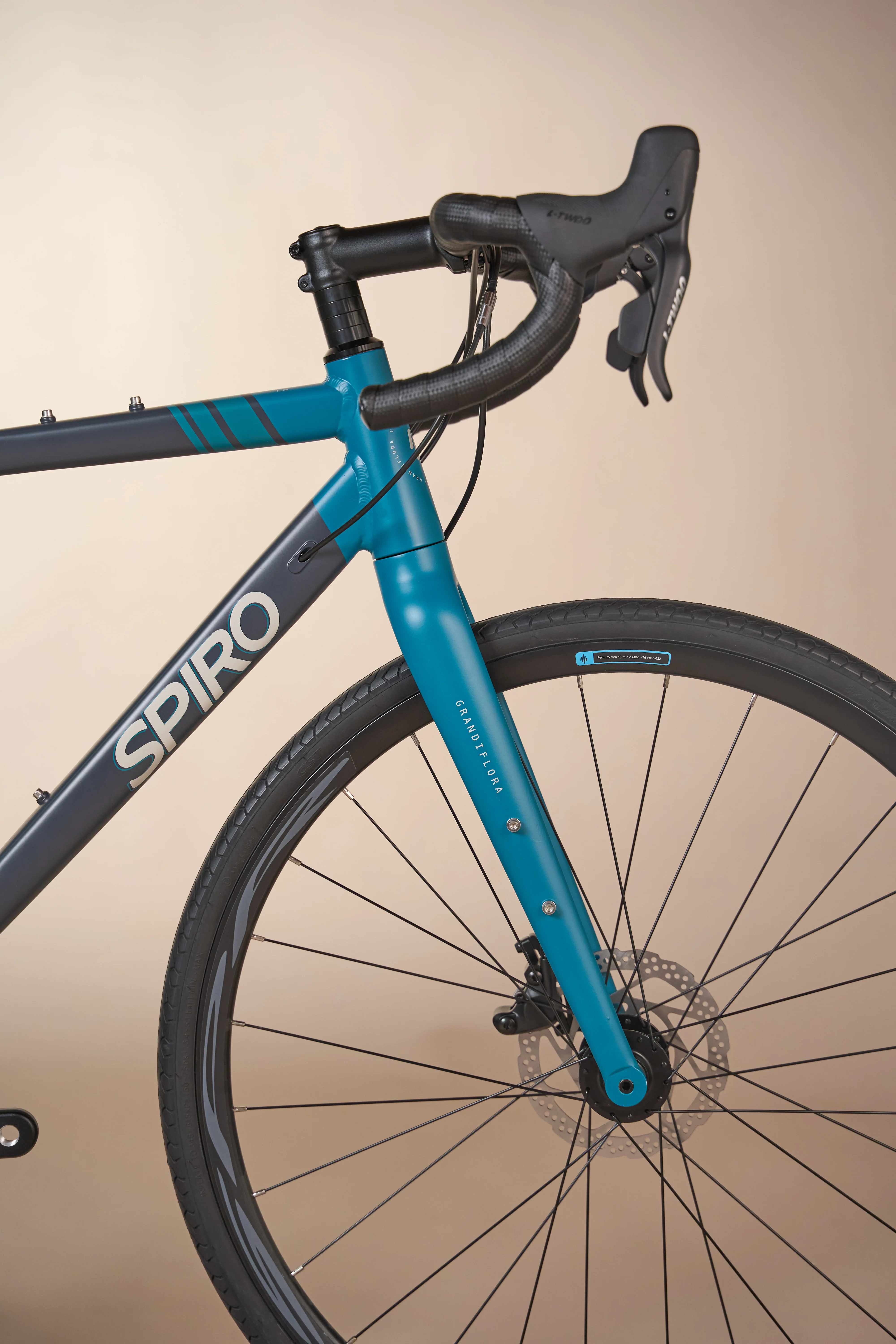 Bicicleta de ruta MÍTICA en aluminio 2x9 vel. - Image 8