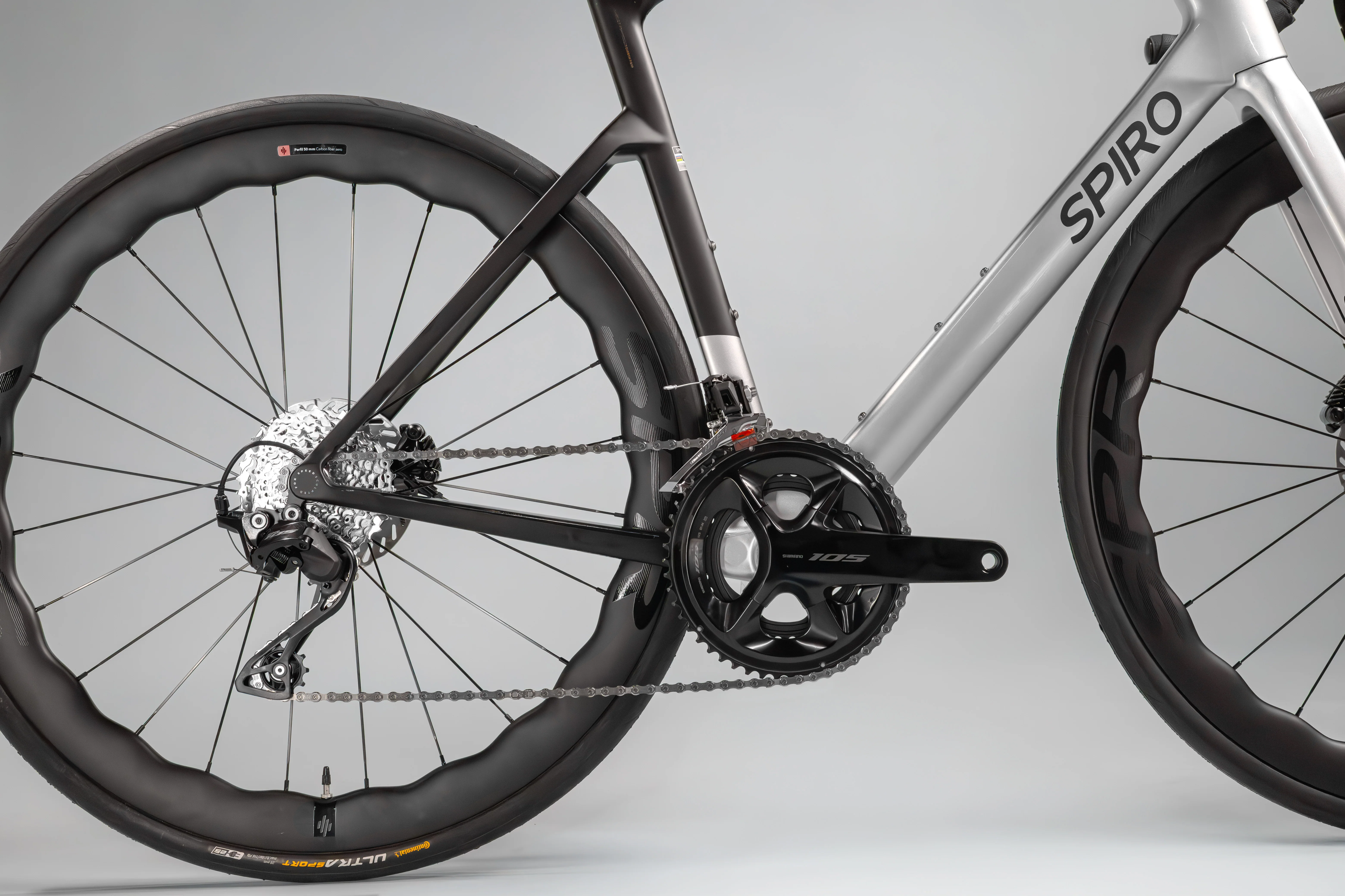 Bicicleta de ruta LEGEND SL en carbono Shimano 105 - Image 6