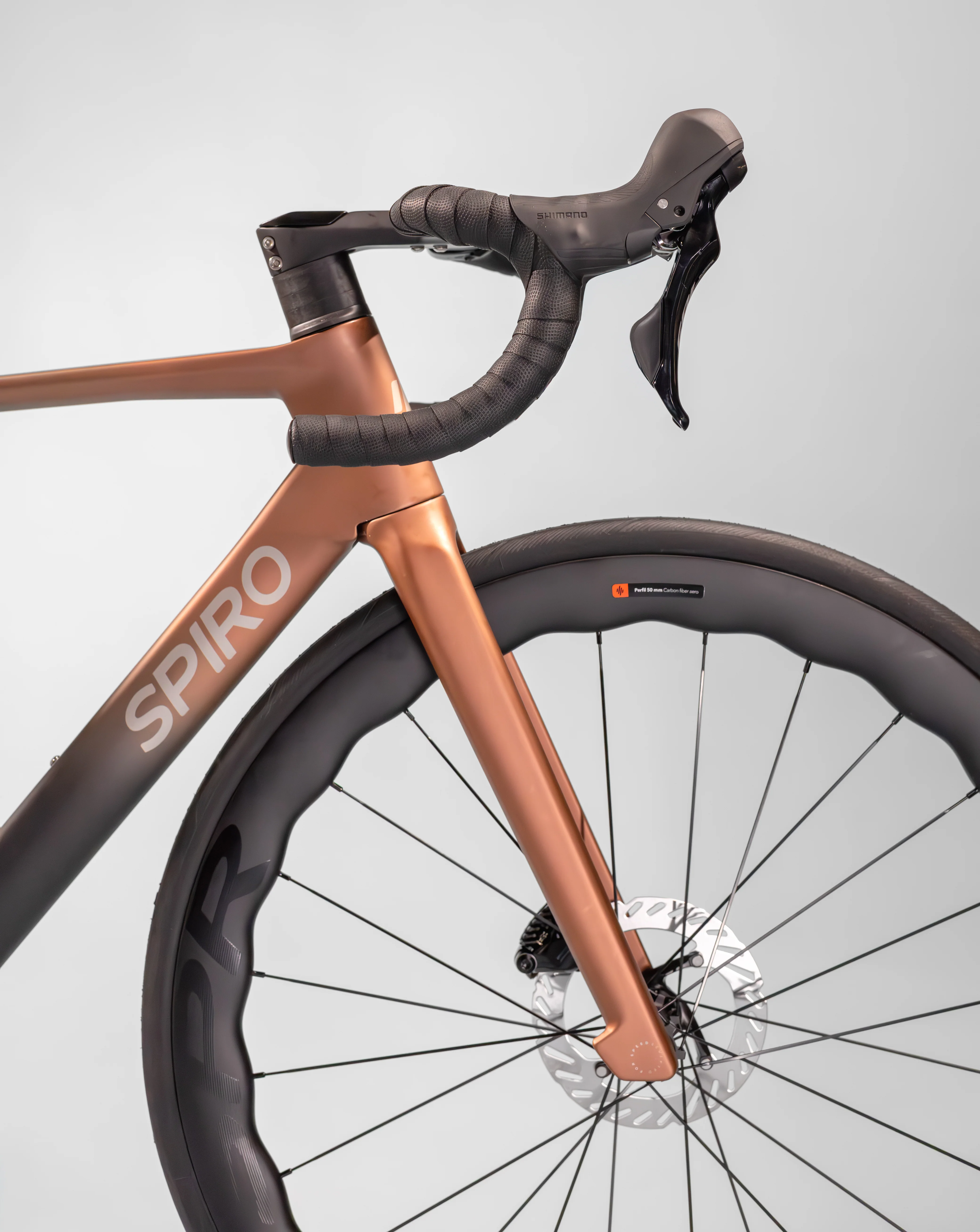 Bicicleta de ruta LEGEND SL en carbono Shimano 105 - Image 11