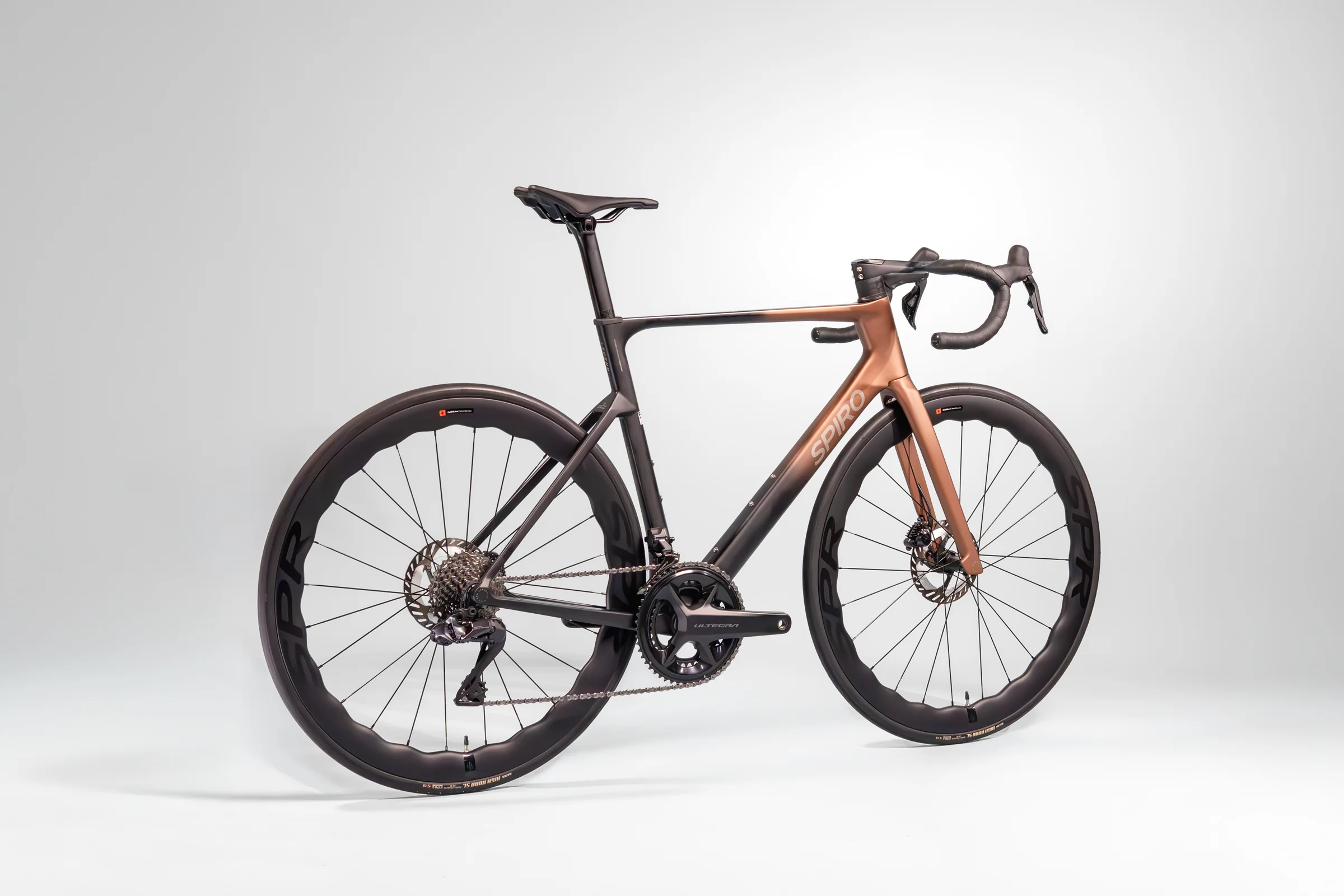 Bicicleta de ruta LEGEND SL en carbono Shimano Ultegra DI2 - Image 4