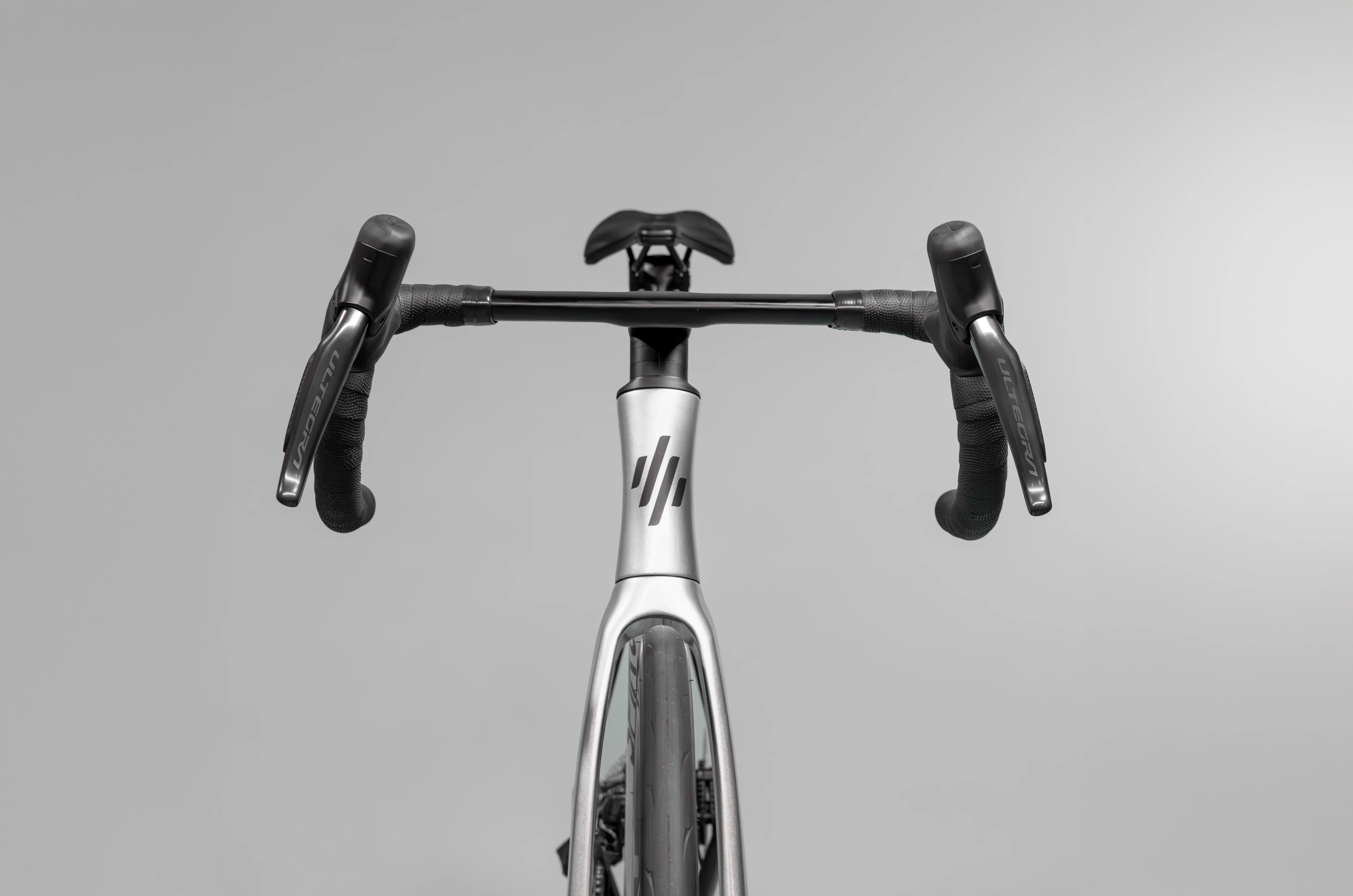 Bicicleta de ruta LEGEND SL en carbono Ultegra DI2 - Image 10