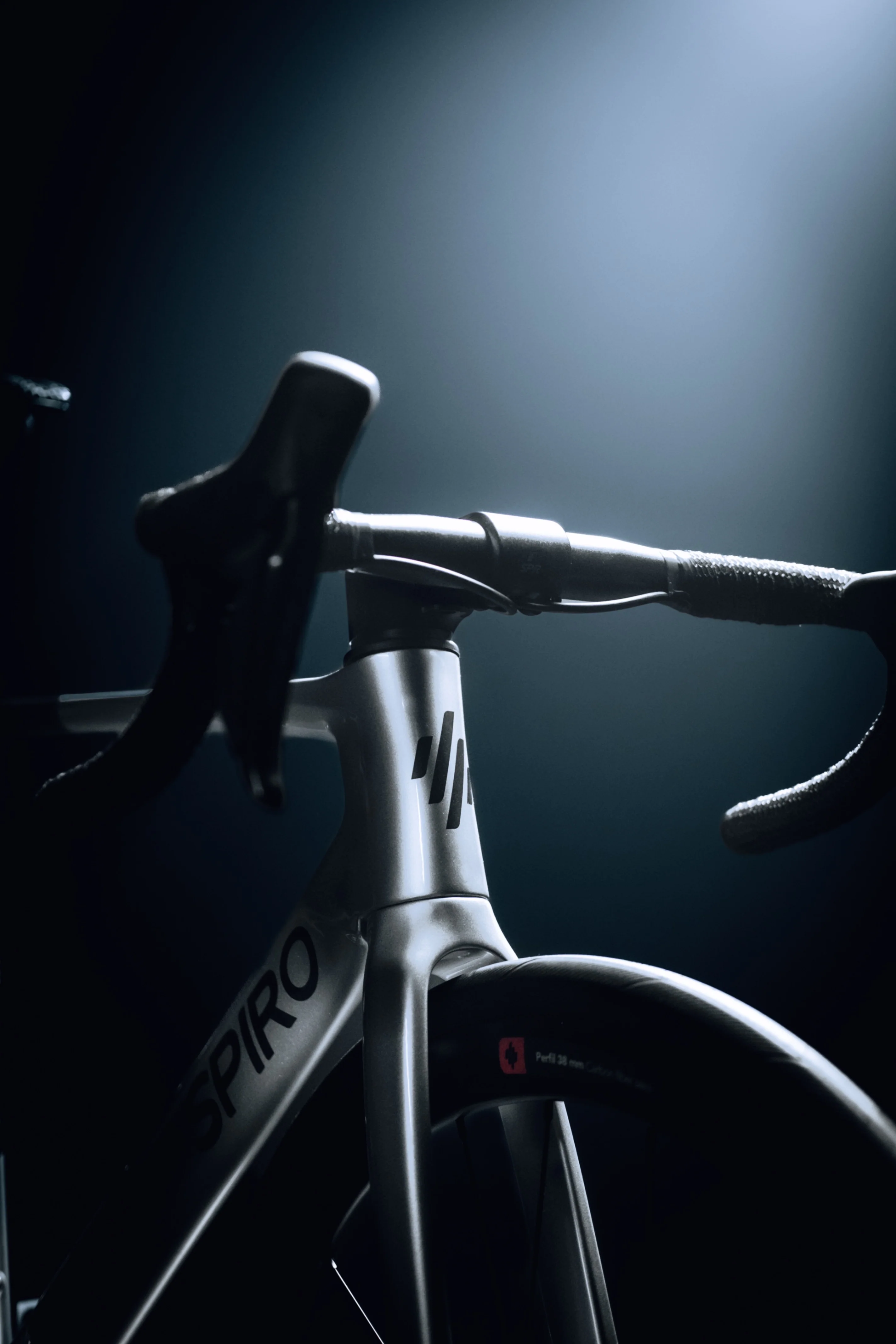 Bicicleta de ruta LEGEND SL en carbono Shimano 105 - Image 13