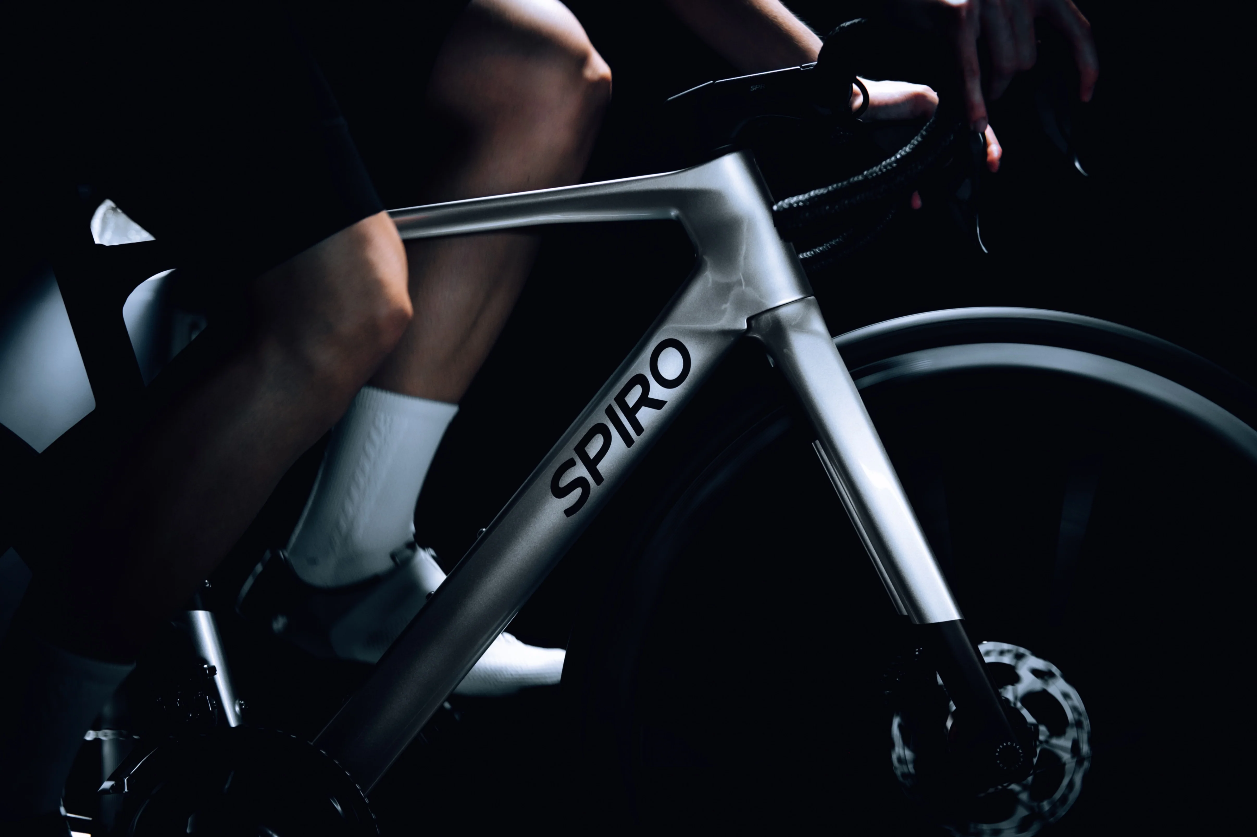 Bicicleta de ruta LEGEND SL en carbono Shimano 105 - Image 20