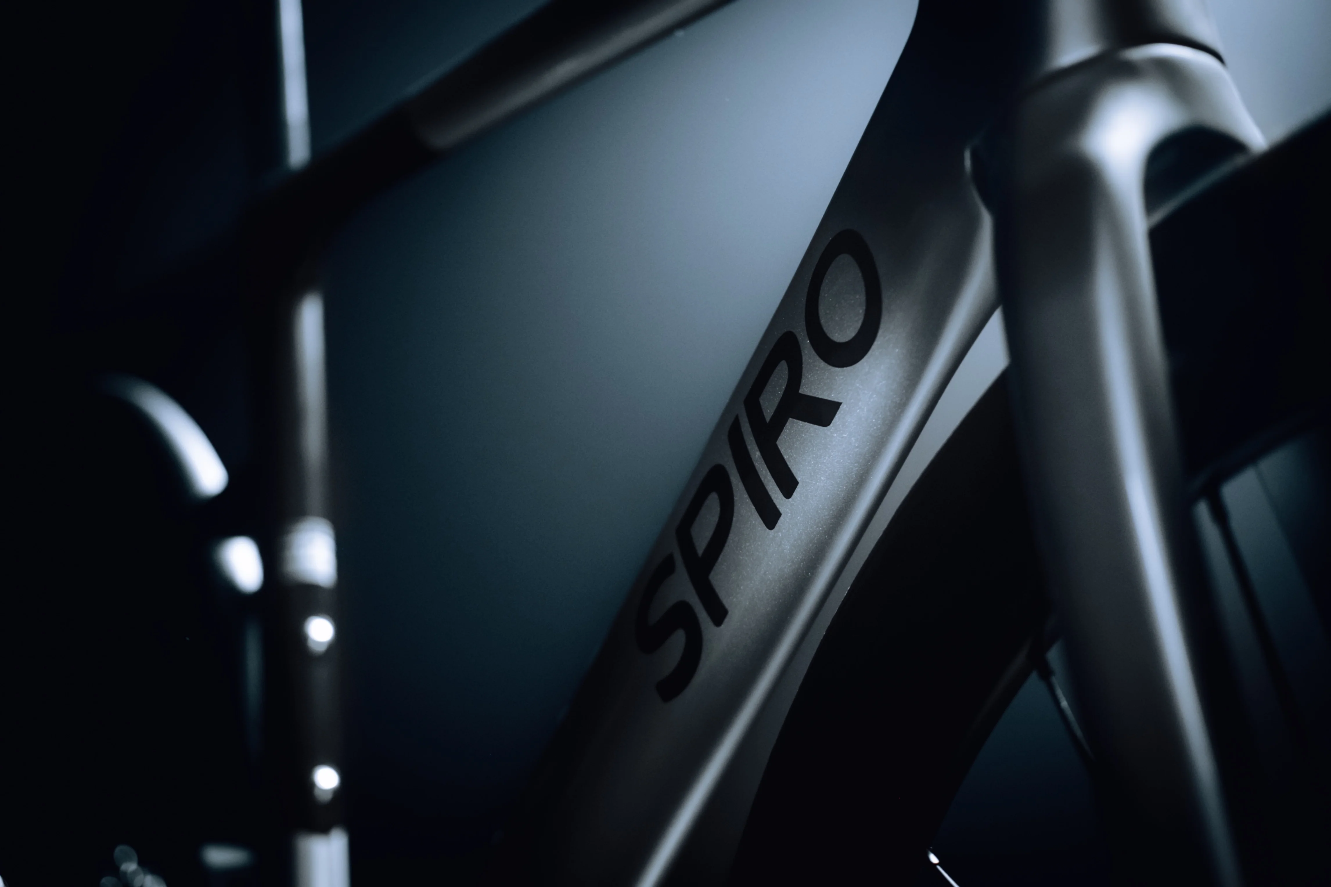 Bicicleta de ruta LEGEND SL en carbono Shimano 105 - Image 17